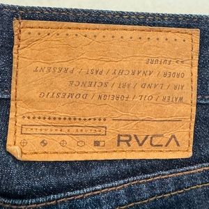 RVCA REGVLAR JEANS SIZE 34/32